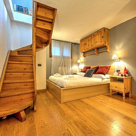 Casa Julie - Accogliente Rifugio Nella Quiete - Cour 0157 Apartment กูร์มาเยอร์ ภายนอก รูปภาพ