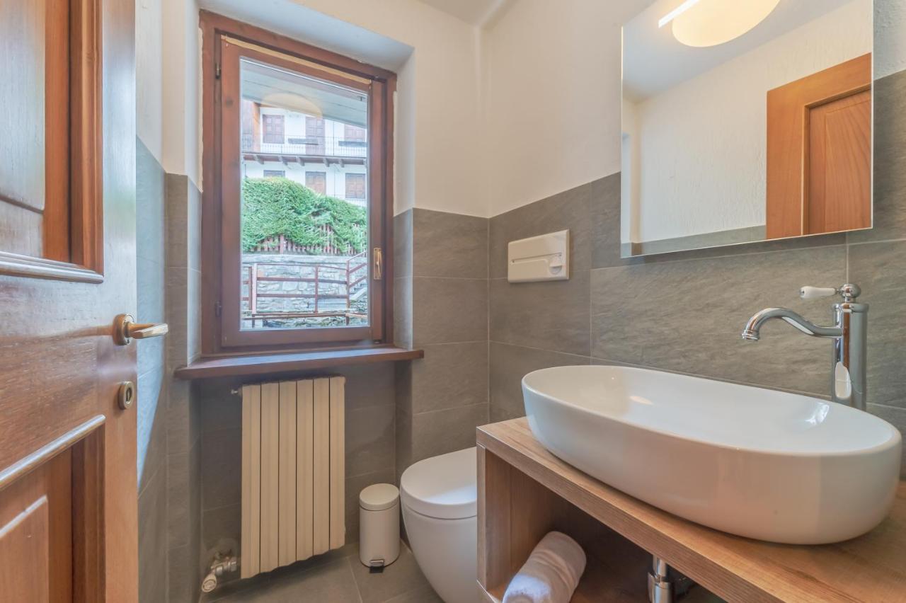 Casa Julie - Accogliente Rifugio Nella Quiete - Cour 0157 Apartment กูร์มาเยอร์ ภายนอก รูปภาพ