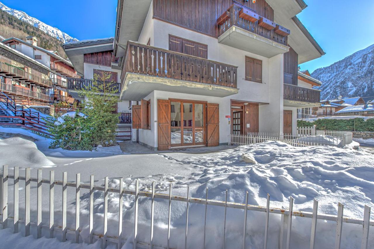 Casa Julie - Accogliente Rifugio Nella Quiete - Cour 0157 Apartment กูร์มาเยอร์ ภายนอก รูปภาพ